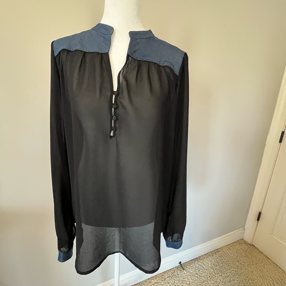 𝅺7 for all mankind black sheer long sleeved blouse